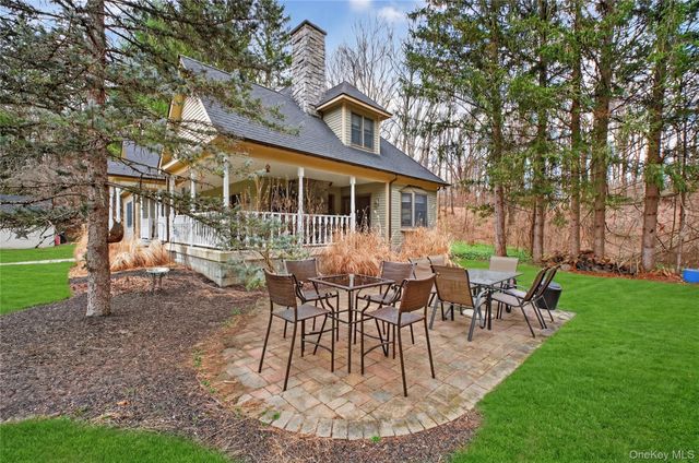 256 Overlook Road, Poughkeepsie, NY 12603