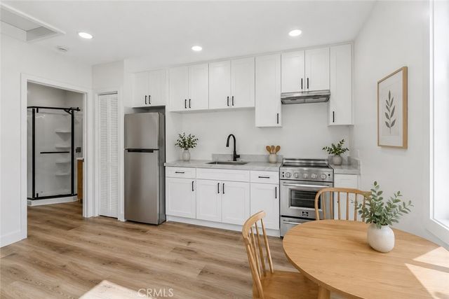 11018 S Chanera, Inglewood, CA 90303