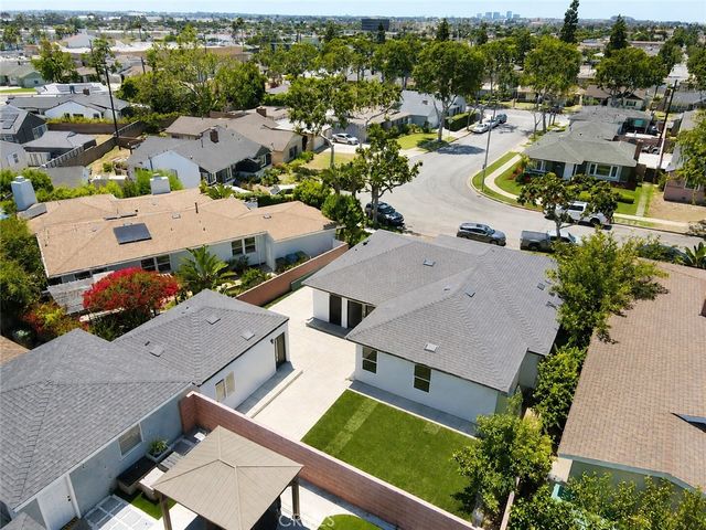 11018 S Chanera, Inglewood, CA 90303