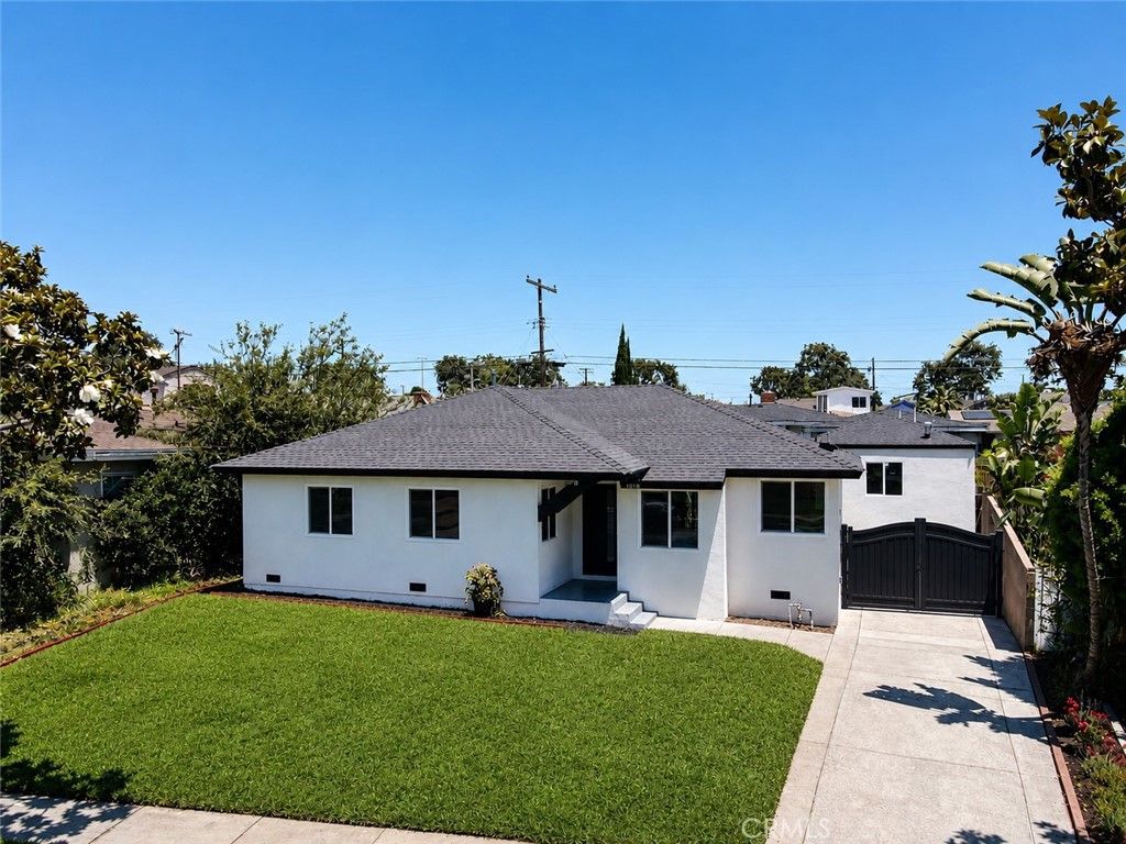 11018 S Chanera, Inglewood, CA 90303