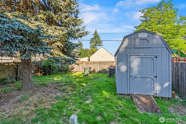 244 19th Avenue, Longview, WA 98632