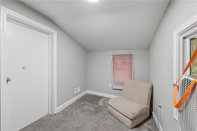 4239 Chestnut Avenue, Kansas City, MO 64130