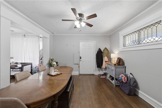 4239 Chestnut Avenue, Kansas City, MO 64130