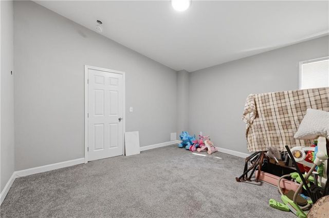 4239 Chestnut Avenue, Kansas City, MO 64130