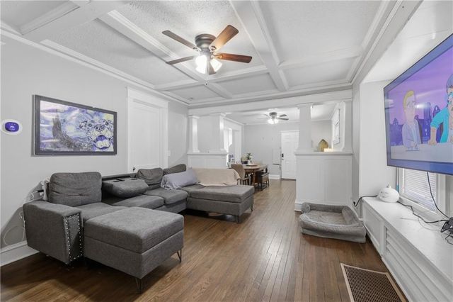 4239 Chestnut Avenue, Kansas City, MO 64130