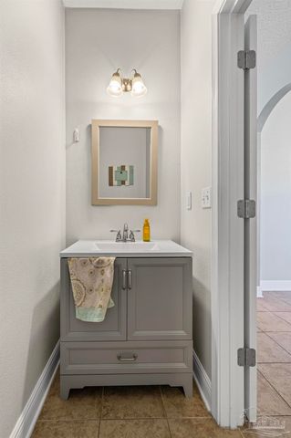 2792 Grand Bay Ct, Navarre, FL 32566