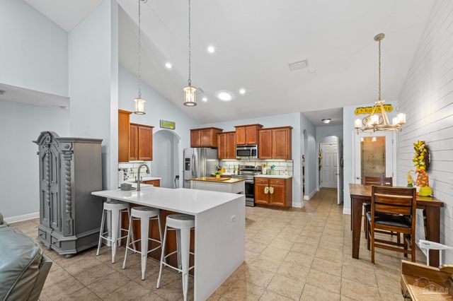 2792 Grand Bay Ct, Navarre, FL 32566