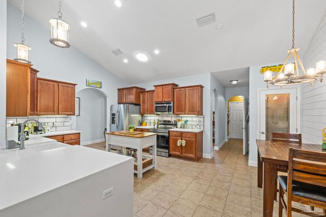 2792 Grand Bay Ct, Navarre, FL 32566