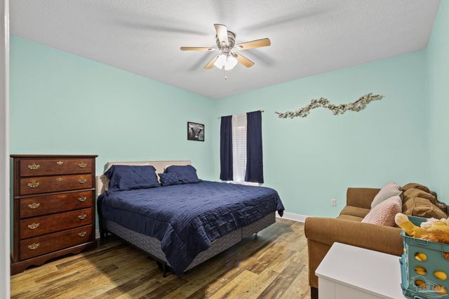 2792 Grand Bay Ct, Navarre, FL 32566