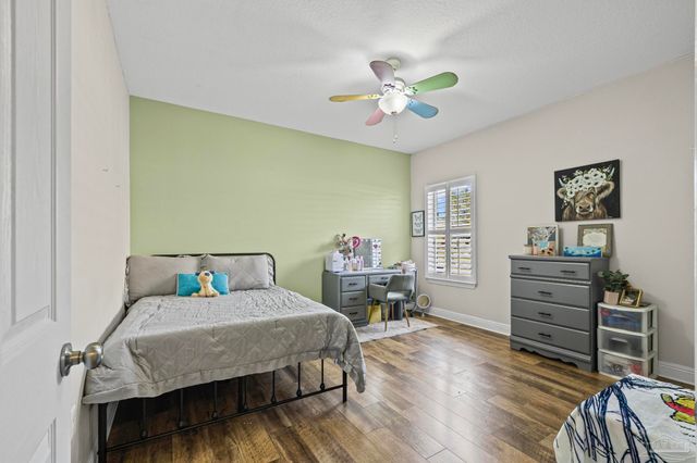 2792 Grand Bay Ct, Navarre, FL 32566