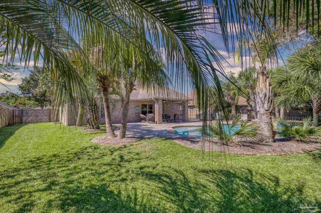 2792 Grand Bay Ct, Navarre, FL 32566