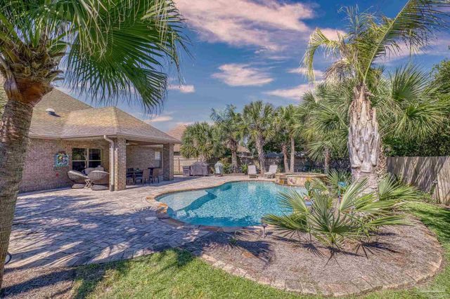 2792 Grand Bay Ct, Navarre, FL 32566