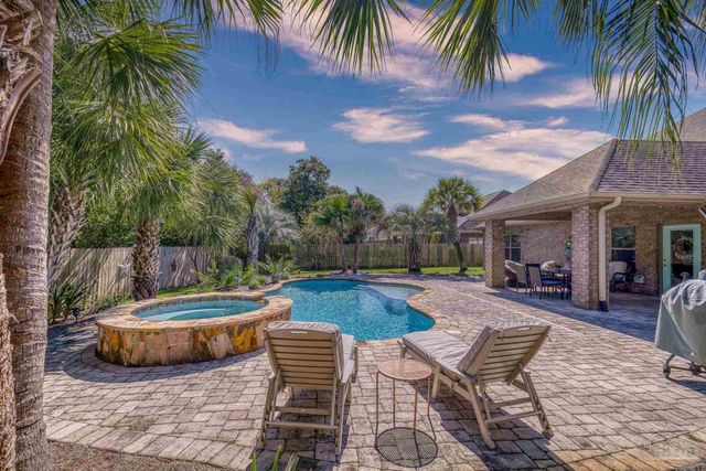 2792 Grand Bay Ct, Navarre, FL 32566