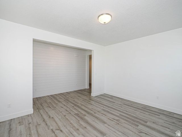 3022 S SHORELINE DR, Syracuse, UT 84075