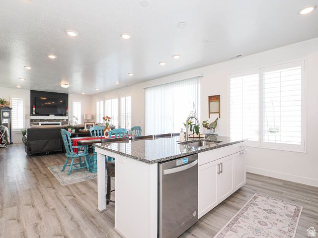 3022 S SHORELINE DR, Syracuse, UT 84075