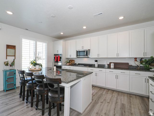 3022 S SHORELINE DR, Syracuse, UT 84075