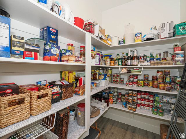 3022 S SHORELINE DR, Syracuse, UT 84075