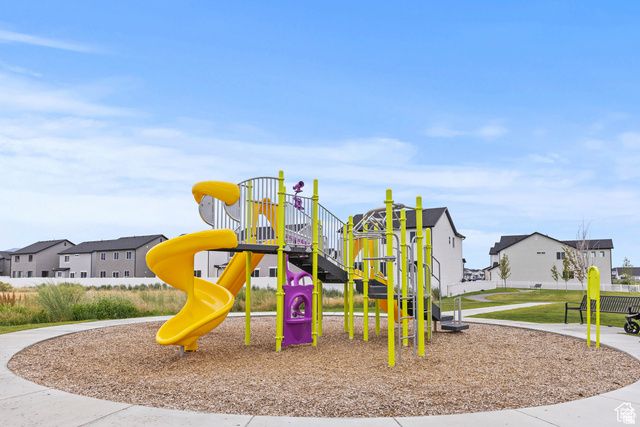 3022 S SHORELINE DR, Syracuse, UT 84075