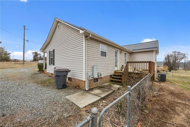 1502 Gibbs Road, Reidsville, NC 27320