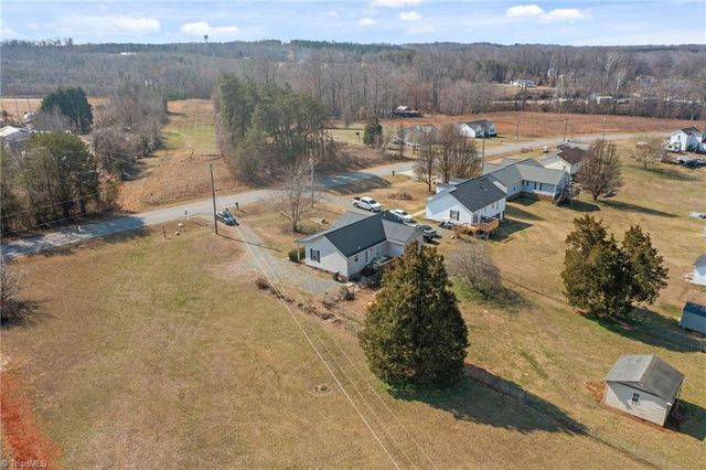 1502 Gibbs Road, Reidsville, NC 27320