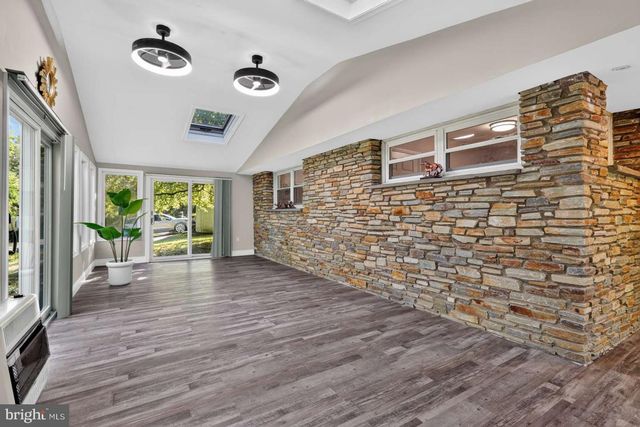 24 WINDING LN, Feasterville Trevose, PA 19053