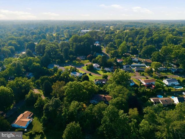 24 WINDING LN, Feasterville Trevose, PA 19053