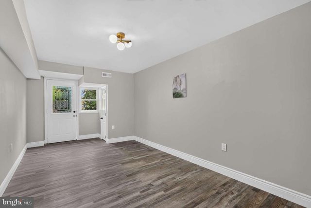 24 WINDING LN, Feasterville Trevose, PA 19053