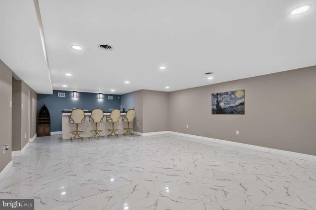 24 WINDING LN, Feasterville Trevose, PA 19053