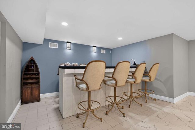 24 WINDING LN, Feasterville Trevose, PA 19053