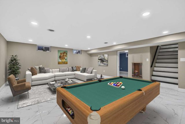 24 WINDING LN, Feasterville Trevose, PA 19053
