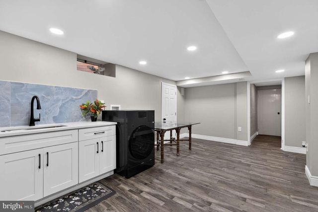 24 WINDING LN, Feasterville Trevose, PA 19053