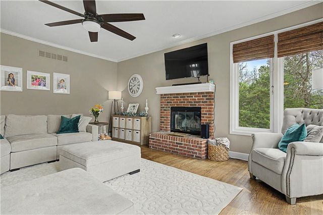 13505 W 53rd Terrace, Shawnee, KS 66216