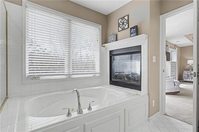 13505 W 53rd Terrace, Shawnee, KS 66216