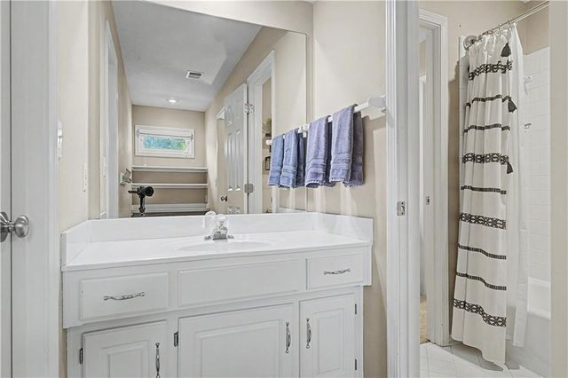 13505 W 53rd Terrace, Shawnee, KS 66216