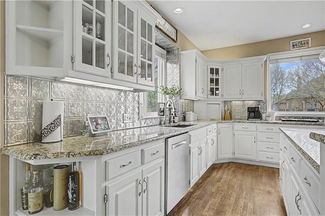 13505 W 53rd Terrace, Shawnee, KS 66216