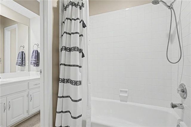 13505 W 53rd Terrace, Shawnee, KS 66216