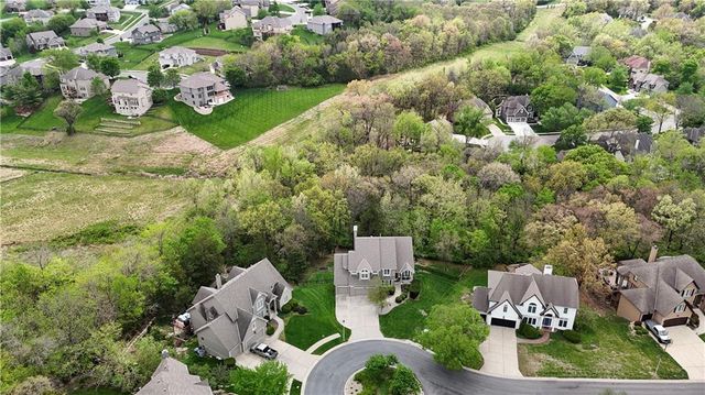 13505 W 53rd Terrace, Shawnee, KS 66216