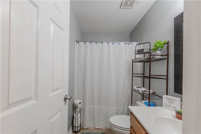 2122 Halcon St, Corpus Christi, TX 78414