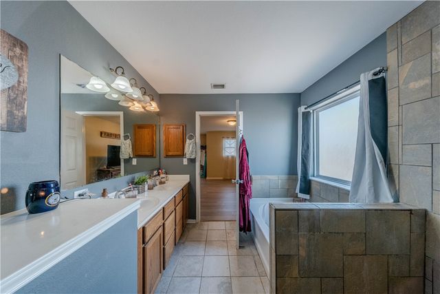 2122 Halcon St, Corpus Christi, TX 78414