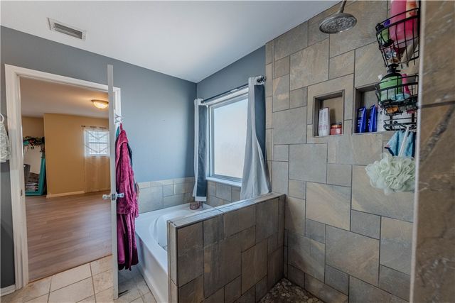 2122 Halcon St, Corpus Christi, TX 78414