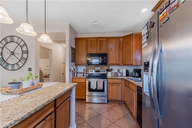 2122 Halcon St, Corpus Christi, TX 78414