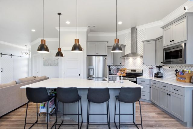 689 Titan Ave, West Richland, WA 99353