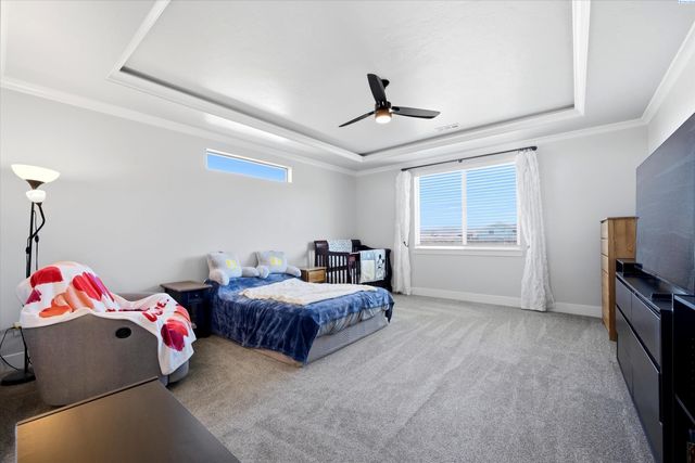 689 Titan Ave, West Richland, WA 99353