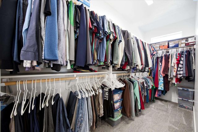 689 Titan Ave, West Richland, WA 99353