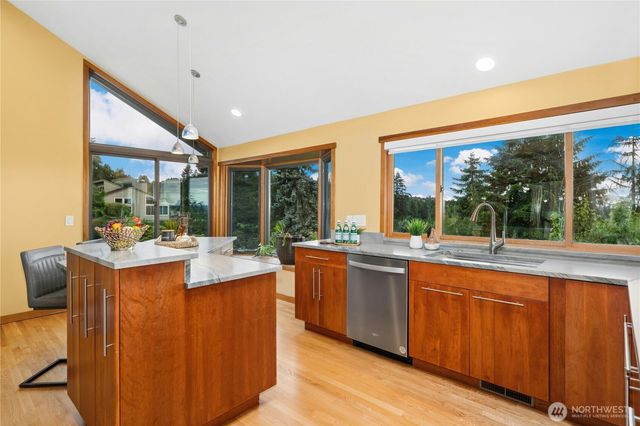 4730 154th Place SE, Bellevue, WA 98006