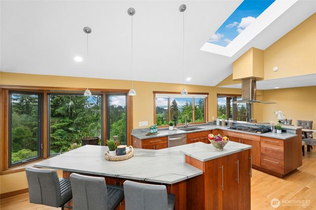 4730 154th Place SE, Bellevue, WA 98006