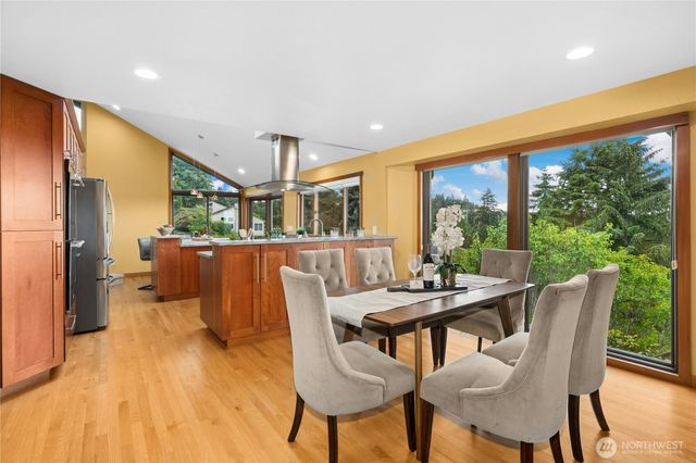 4730 154th Place SE, Bellevue, WA 98006