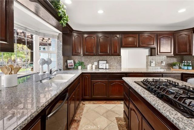 4115 Laurelgrove Avenue, Studio City, CA 91604