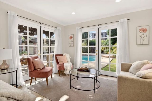 4115 Laurelgrove Avenue, Studio City, CA 91604