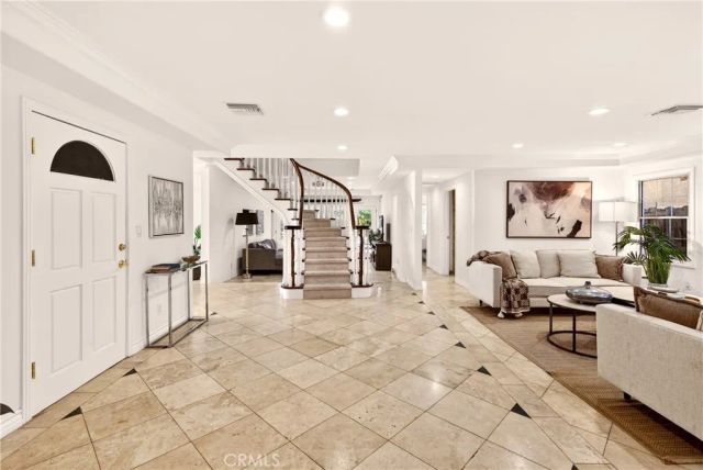 4115 Laurelgrove Avenue, Studio City, CA 91604